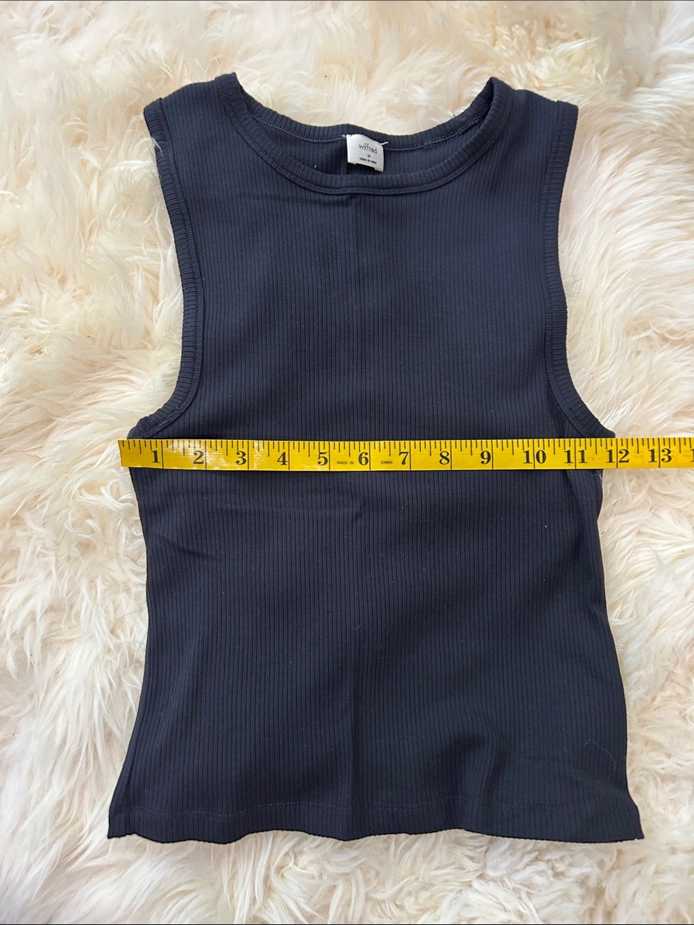 Aritzia Wilfred black ribbed tank